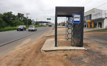 Novas paradas de passageiros são entregues em Içara