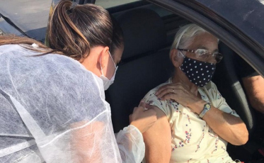 Idosos de 66 e 67 anos serão vacinados nesta terça-feira em Morro da Fumaça