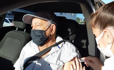 Morro da Fumaça vacina mais de 260 idosos em ações drive-thru