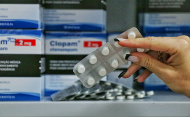 Medicamentos são disponibilizados na Farmácia Municipal