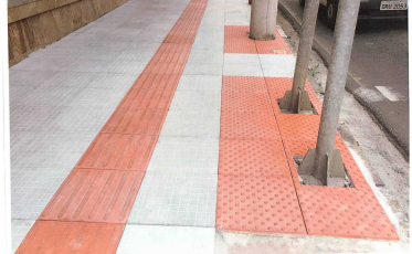 Moradores da Rua Araranguá começam a ser notificados para adequação de calçadas