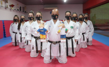 Karatecas do Mampituba participam de fim de semana de treinamentos em Florianópolis