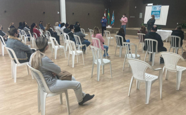 Zera Fila entrega 50 autorizações para realização de endoscopias em Içara