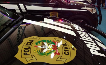 Polícia prende assaltante que fez clientes e funcionário reféns (VIDEO)