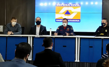 Estado faz reunião de emergência para anunciar medidas contra a paralisação dos caminhoneiros (VÍDEO)