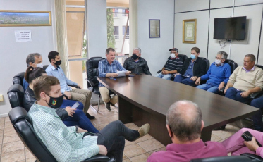 Nova Veneza assina ordens de serviço para duas obras