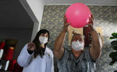 Na fisioterapia, a recuperação daqueles que venceram a Covid-19