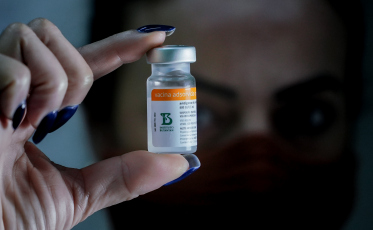 Criciúma está há duas semanas sem vacinar adolescentes por falta de doses