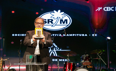 Mampituba conquista troféu nacional de clube formador