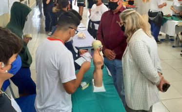 Escola José Cesário da Silva promove I Feira Científico-cultural em Criciúma