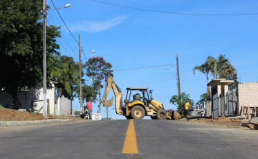 Um leilão para pavimentar ruas