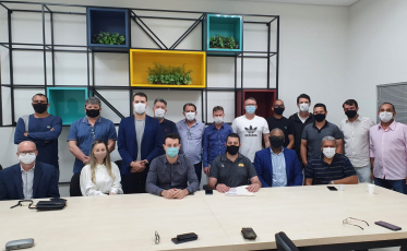 Em reunião, presidente da FME Criciúma coloca cidade à disposição do calendário esportivo de 2022