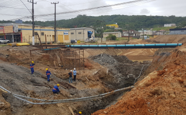 Binário do bairro São Luiz avança com escavação da Trincheira