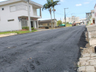 Mais uma rua do Centro ganha asfalto em Morro da Fumaça