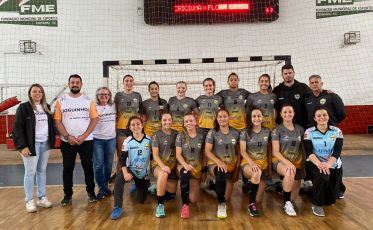 Handebol feminino de Criciúma encerra 2021 entre os cinco melhores times do Brasil