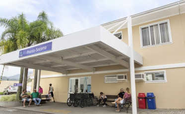 Idoso tem pênis mordido por cachorro e vai parar no hospital 