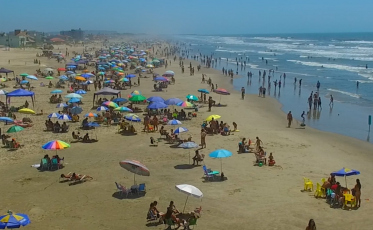 Balneário Arroio do Silva recebe grande público no primeiro fim de semana do ano