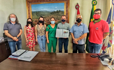 Prefeitura e Unesc finalizam projeto 130 anos, 130 histórias