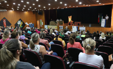 Volta às aulas: Nova Veneza inicia semana pedagógica