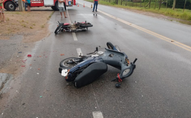 Acidente deixa motociclista e adolescente feridos em Tubarão