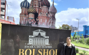 Aluna do balé de Içara está participando de aula no Bolshoi de Joinville