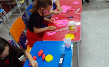 Colégio Unesc e Escola de Idiomas: diferenciais na imersão bilíngue  