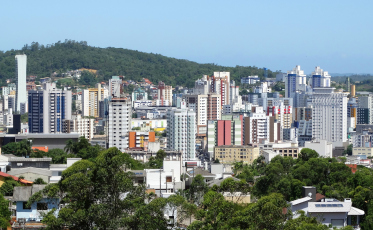 Criciúma é a segunda cidade que mais gerou empregos em março no Estado