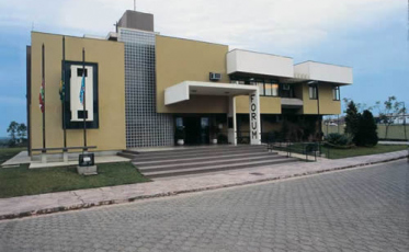 Réu por matar madrasta será levado a júri popular