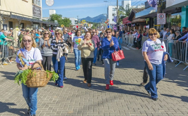 Festa da Gastronomia: famílias de Nova Veneza serão protagonistas em desfile
