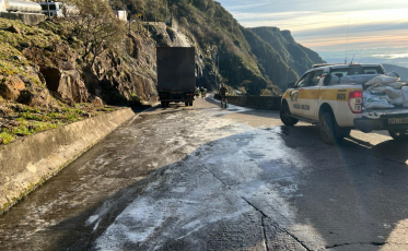 Pista congelada: Serra do Rio do Rastro está interditada 