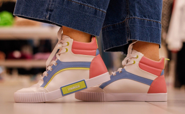 Conforto e estilo também podem ser encontrados nos pés