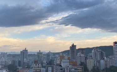Fim de semana será abafado e sol volta a aparecer na região