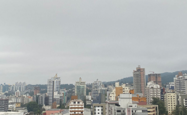 Semana permanece com temperaturas amenas e tempo nublado 