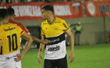 O quebra-cabeça de Tencati: Sexta-feira já tem o Blumenau