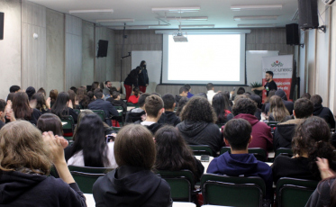 Projeto do Colégio Unesc desperta veia empreendedora dos jovens