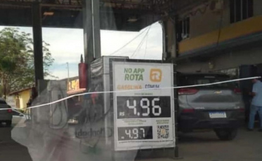 Gasolina comum cai para menos de R$ 5 na BR-101 Sul