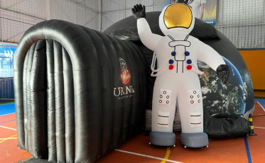 Escola Lúcia De Lucca traz planetário itinerante no Dia do Estudante