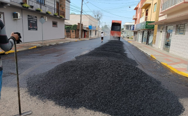 Mais de dez pavimentações com asfalto qualificam a infraestrutura em Turvo