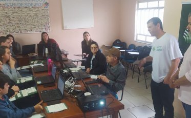 Agricultores participam de curso de emissão de nota fiscal eletrônica em Sideropólis