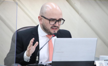 Criciúma: Projeto de lei desobriga comerciante de imprimir papelada