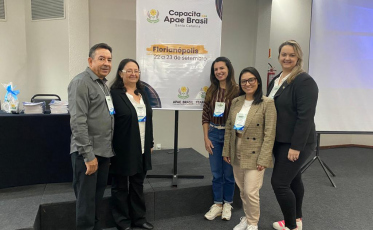 Apae Cocal do Sul participa de evento de capacitação em Florianópolis  