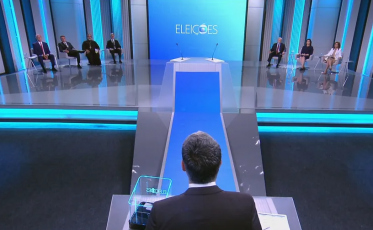 No Plenário, a análise do último debate com os candidatos à Presidência