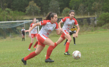 Colégio Unesc é campeão microrregional do Moleque Bom de Bola