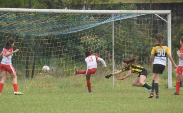 Colégio Unesc é campeão microrregional do Moleque Bom de Bola