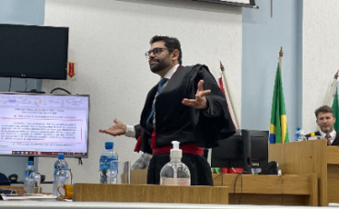 Homem que matou outro com uma facada é condenado a 14 anos de prisão em Chapecó