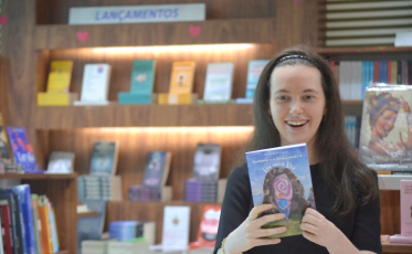 Autora criciumense Beatriz Sônego Zanette lança segundo livro neste sábado 