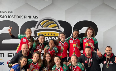 Vôlei Mampi é campeão invicto na Taça Paraná