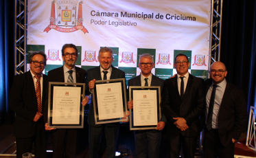 Reitor da Satc recebe título Benemérito da Câmara de Criciúma