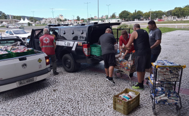 FME de Criciúma realiza entrega de alimentos arrecadados no Urb Music Tour