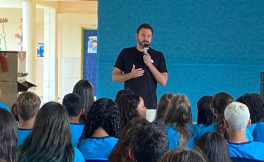 Alunos de Morro da Fumaça aprendem sobre empreendedorismo em sala de aula